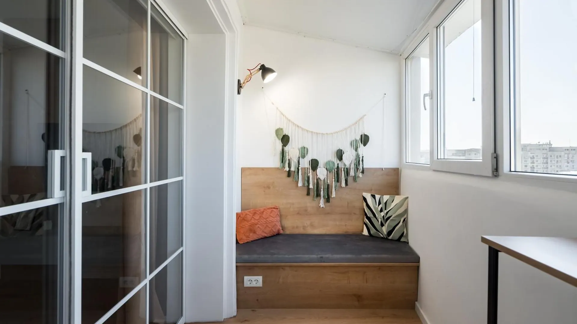 Sunset 2Bdr Apartment 布加勒斯特