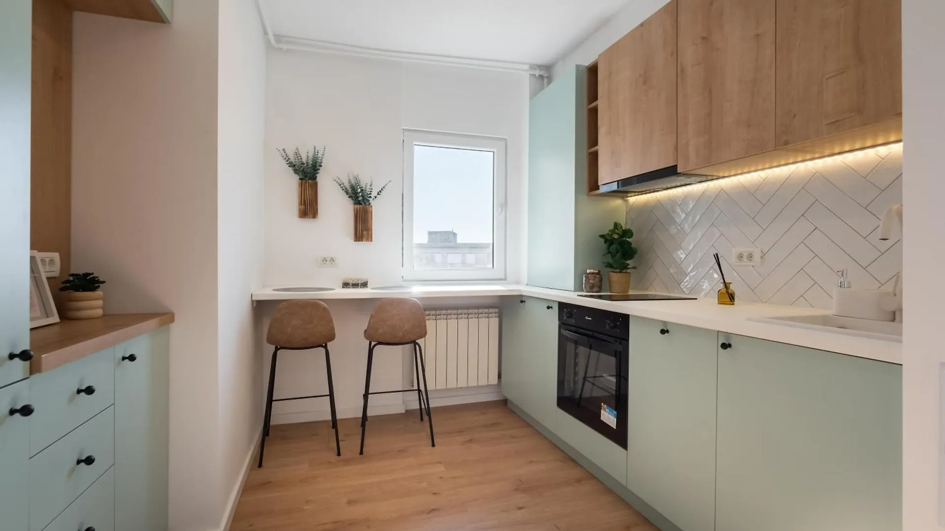 Sunset 2Bdr Apartment 부쿠레슈티