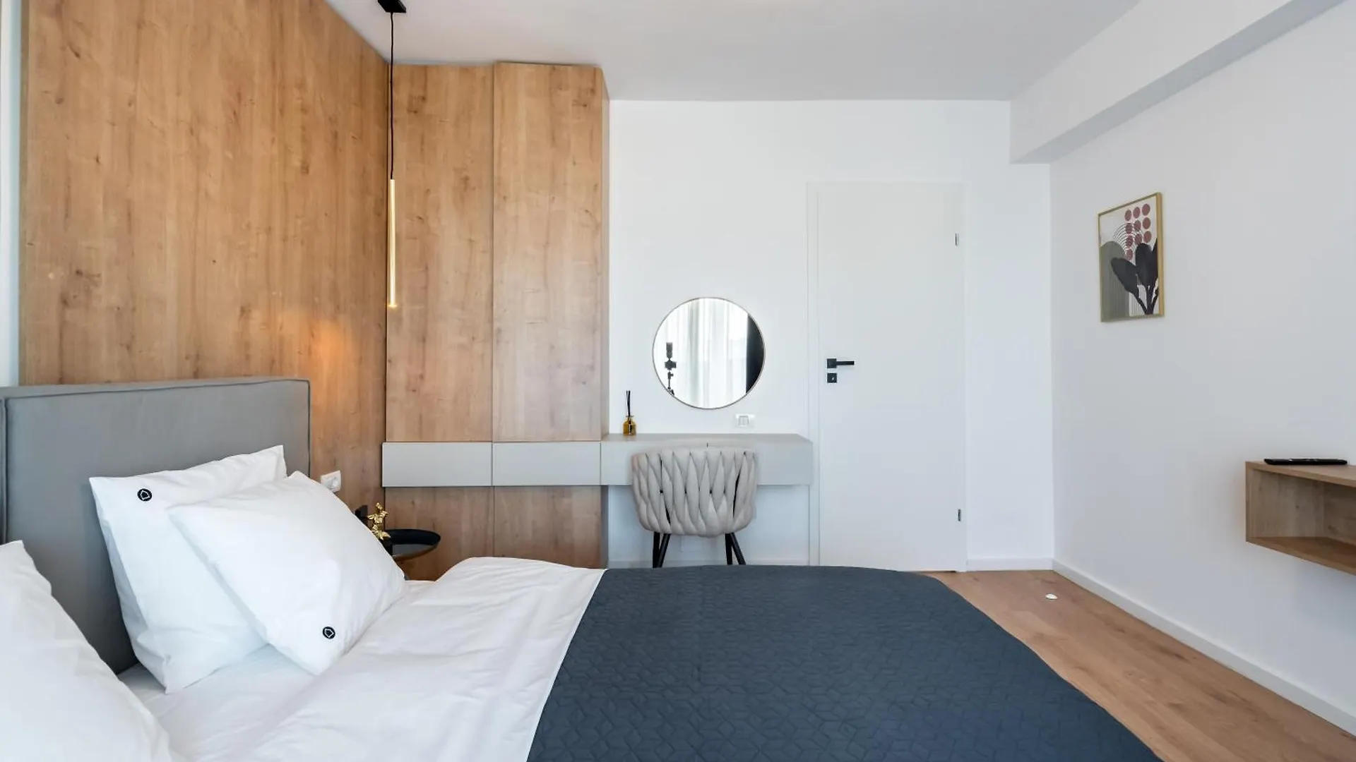 Sunset 2Bdr Apartment 부쿠레슈티