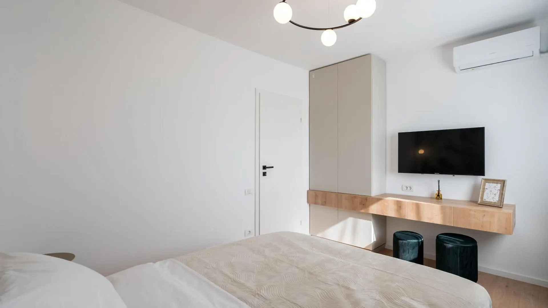Sunset 2Bdr Apartment 부쿠레슈티 0*,  루마니아